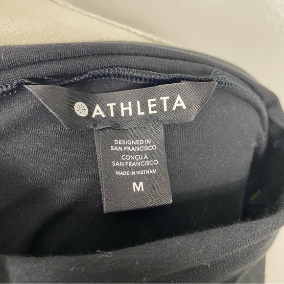 Athleta Outbound tank mock neck moisture wick - Picture 4 of 4